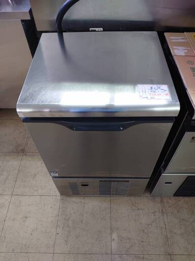 中古　製氷機㉒　３５ｋ　キューブタイプ　ダイワ　現状店頭渡