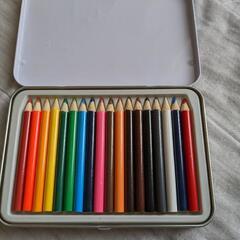 色鉛筆セット（18色）