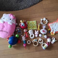 赤ちゃんのおもちゃ色々+おもちゃ消毒スプレー