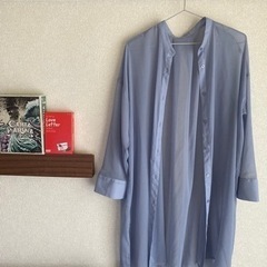 GU(ジーユー)のシアーシャツ(薄いブルー) 洋服3