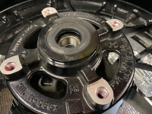 Z900RS (ZR900C) '18 カワサキ純正リアホイール ブラック 良品