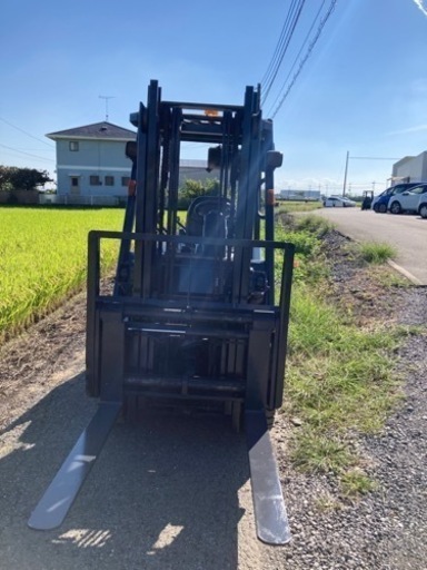 三菱ユニキャリア フォークリフト 2.5トン、3レバー横回転・スライド ガソリン、型式: FHGE25T5 年式 2019年 5030時間