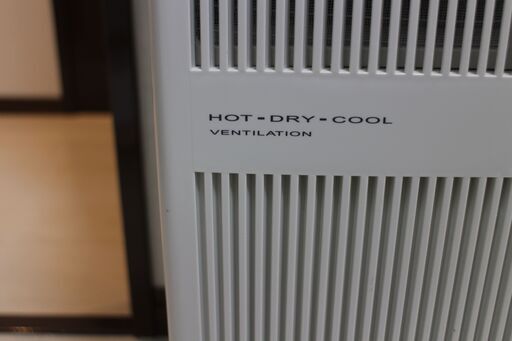 【取引中】コロナルームエアコン CWH-A1818 冷暖房兼用ウインドエアコン 2018年製