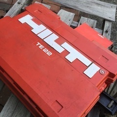 HILTIロータリーハンマードリルTE22