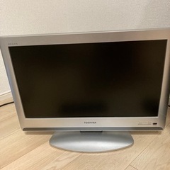 テレビ　22インチ　東芝　REGZA