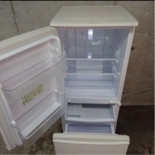 一人暮らし冷蔵庫  SHARP SJ-D14C-W 2ドア冷凍冷蔵庫 左右付け替え可能ドア