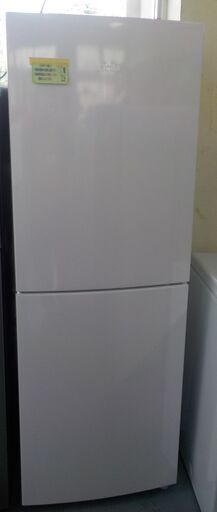 ID006251　２ドア冷蔵庫２１８Ｌ（２０２２年ハイアール製）