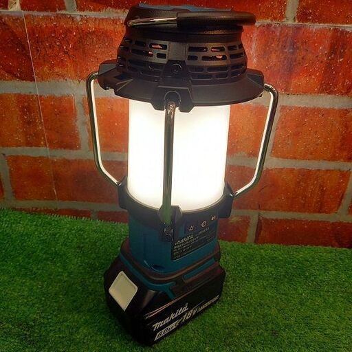 マキタ MR054 充電式ランタン付ラジオ※本体のみ【野田愛宕店】【店頭