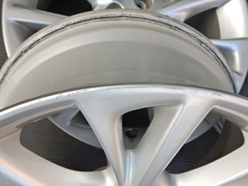 決まりました。レクサス HS 純正アルミホイール 4本 18インチ 18×7.5J+