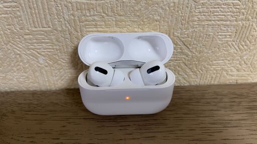 値下げしました【本体新品未使用】AirPods Pro with Wireless Charging Case　美品