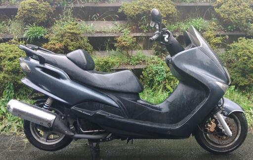 マジェスティ125　(1740)