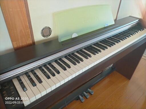 電子ピアノ  casio px700