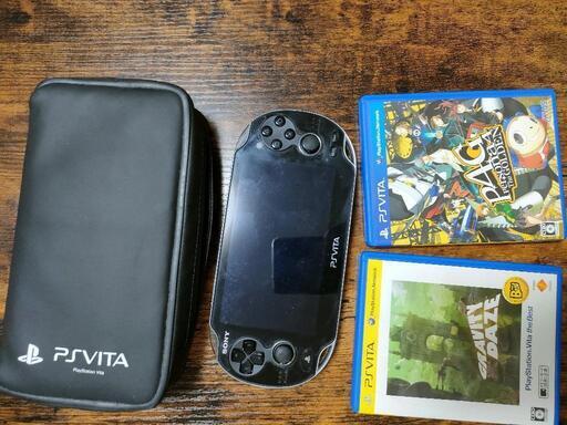 PSVITA ソフト2つ 充電コード ケース