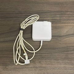 Mac純正電源アダプタ（充電器） Apple 60W MagSa...