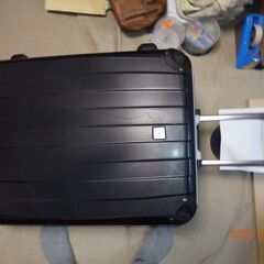 スーツケース（外国旅行用・留学生に最適）