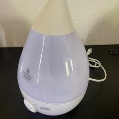 加湿器　アロマ　LEDライト青【美品】