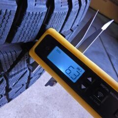 決まりました　235/55R20　スタッドレスタイヤ 4本 BS ブリザック DM-V2 2016年製 溝有り