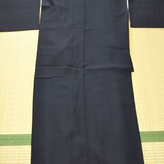 着物と帯と帯揚げと帯締めセット 紋付 高級正絹 和装 葬式