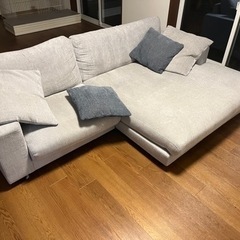 【さらに値下げ ました】ファブリック　L字型連結　3人用ソファー　クッション付　ファニチャー　