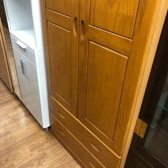 【サン】2枚扉ワードローブ売ります！