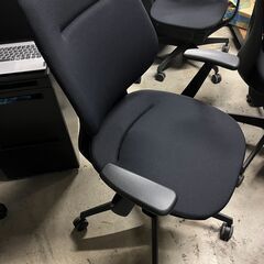 【購入者確定09/29(木)配送③】スイフト会議デスク/コクヨing/オカムラ3段ワゴン