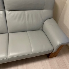 カリモク　本皮　ソファ　二人掛け