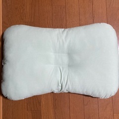 西川株式会社製 枕 使用品