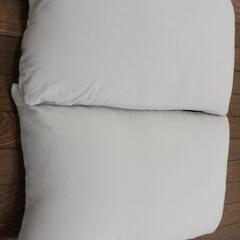 NITORIの枕２個、セミダブルの敷きパッド、シングルサイ…