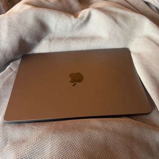 [ 本日お昼まで ] MacBook Air M2 2022（256GB・スペースグレイ）