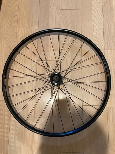 ハブダイナモ付フロントホイール　WTB ST i23 + シマノDH-UR705-3D