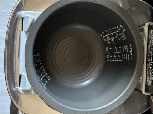 TOSHIBA 真空圧力IHジャー炊飯器 炎匠炊き 5.5合炊き グランブラック