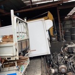 トラックの荷台売ります　物置用　コンテナ