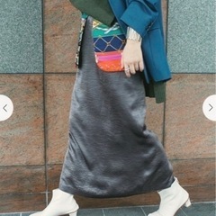 【新品】定価14,960円 シップス サテンスカート チャコールグレー