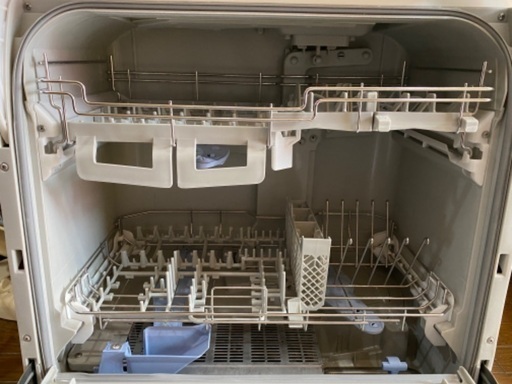 値下げしました‼️パナソニック 電気食器洗い乾燥機 NP-TR3