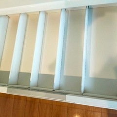 白い食器棚　状態かなり良し！