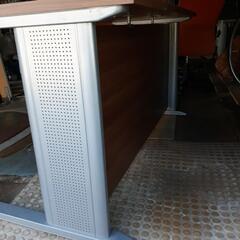 オフィスデスク　木目調