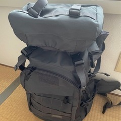 【ネット決済・配送可】登山バッグ　美品　一回だけ使用
