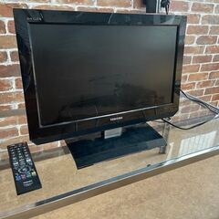 TV（１９型・２０１１年製・REGZA）