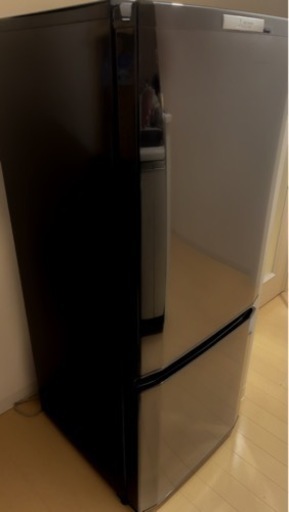 省エネ冷蔵庫 Energy Efficient Refrigerator 三菱 Mitsubishi 146L