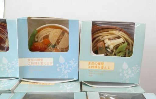 激安通販新作 食品サンプル型 保管品 貯金箱 未使用品に 大量 模型 麺類 55個 貯金箱