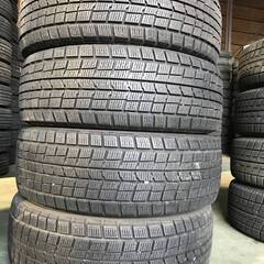 中古スタッドレス【バリ山】　DUNLOP　215/65R16　4...