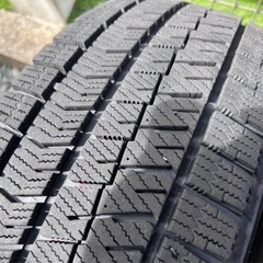 215/65R16 ブリヂストン VRX2 スタッドレス 溝有り4本 アルファード ヴェルファイア エスティマ 他 ブリザック 