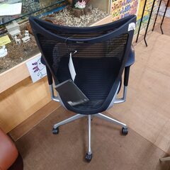 愛品倶楽部柏店】オカムラ バロンチェア ハイバック アジャストアーム