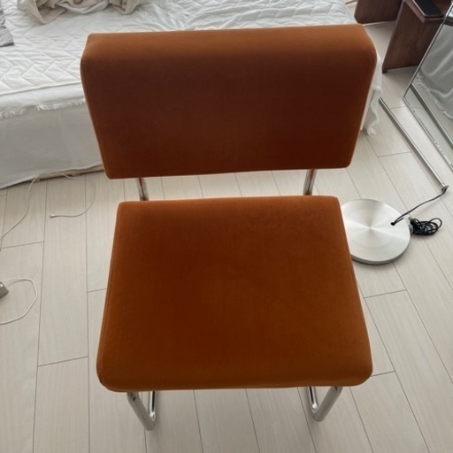 laure studio velvet lounge chair オレンジ - 家具