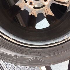 ブラックレーシングタイヤ付き４本セット　PCD１００・４穴　オフセット４０と４５です。