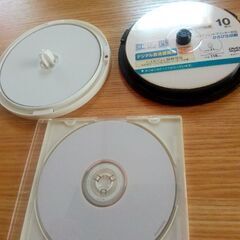 DVD-RW 3枚  DVD-R 7枚 DVD-RAM 1枚　計11枚