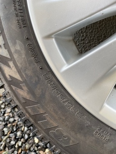 ヴェルファイア 225/55/r18 スタッドレスタイヤ ホイール 4本 - 車のパーツ