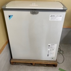 ダイキン【業務用冷凍ストッカー】208L冷凍庫 LBFD2AS【...