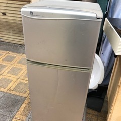 サンヨー冷蔵庫　動作品　0円　　無料