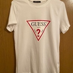 GUESS Tシャツ‼️ユニセックス　Mサイズ